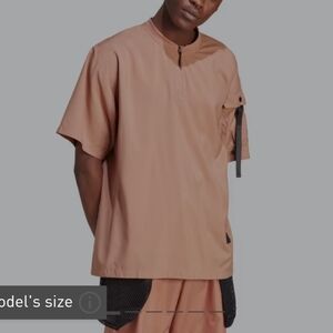Adidas CITY ESCAPE TEE. Color Clay Strata. Size XL. New. Loose fitQuarte…